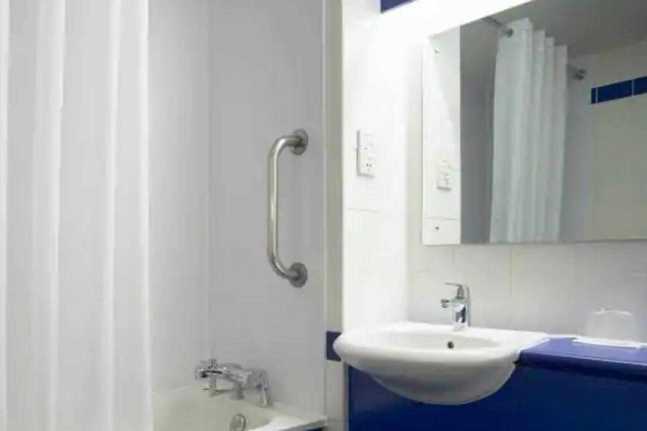 Travelodge Preston Central Exteriör bild