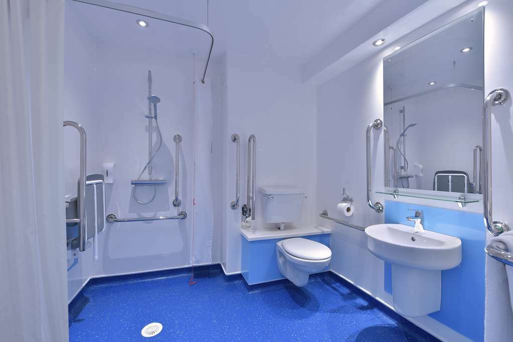 Travelodge Preston Central Rum bild