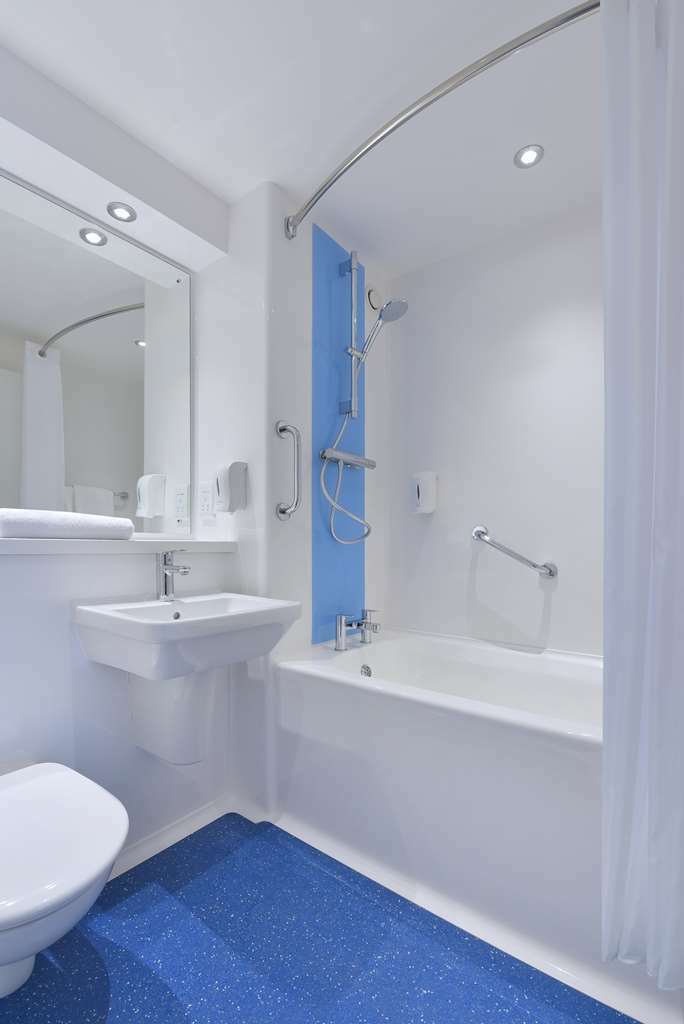 Travelodge Preston Central Rum bild